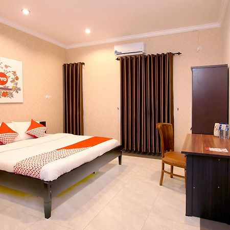 Oyo 347 Bayang Brothers Guest House Maguwo Eksteriør billede