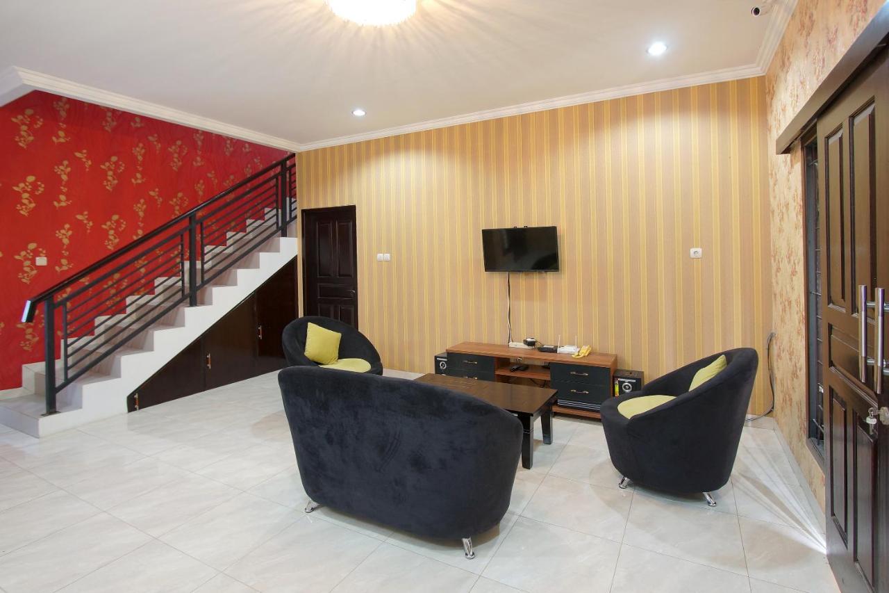 Oyo 347 Bayang Brothers Guest House Maguwo Eksteriør billede
