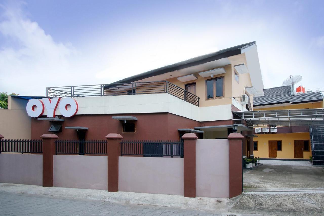 Oyo 347 Bayang Brothers Guest House Maguwo Eksteriør billede